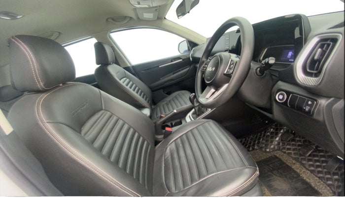 2022 KIA SONET HTK PLUS 1.5, Diesel, Manual, 67,042 km, Right Side Front Door Cabin