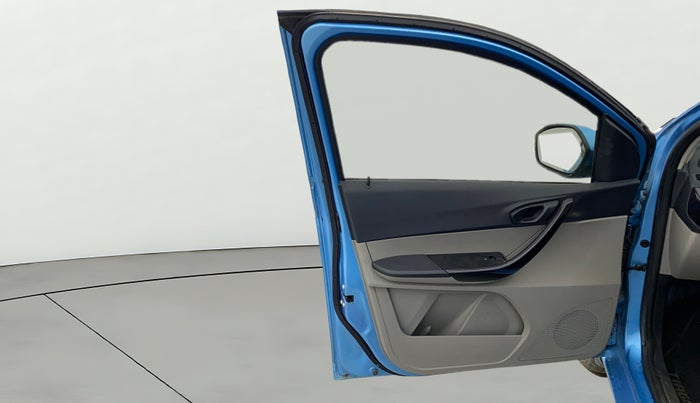 2017 Tata Tiago XT PETROL, Petrol, Manual, 26,307 km, LHS Front Door