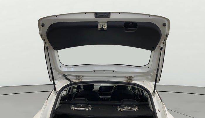 2022 Hyundai NEW I20 SPORTZ 1.2 MT, Petrol, Manual, 19,259 km, Boot Door Open