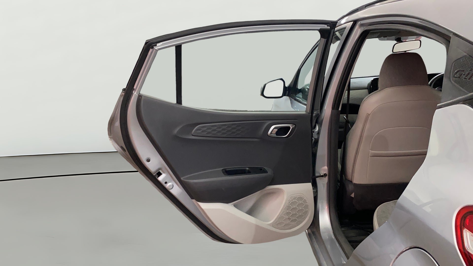 camera-LHS-Rear-Door