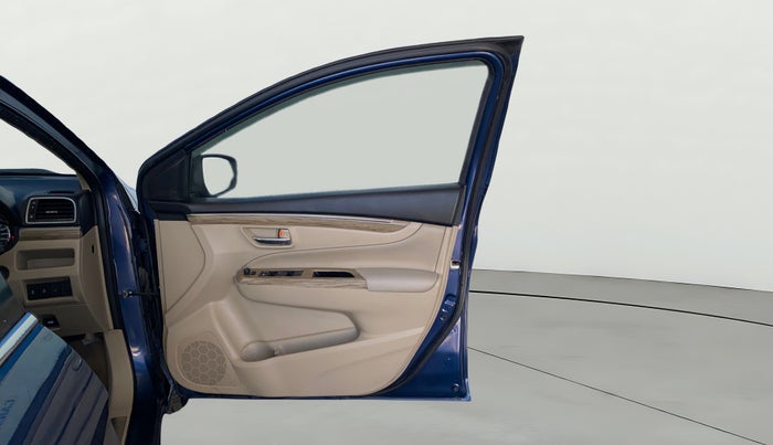 2018 Maruti Ciaz ALPHA  AT 1.5 SHVS PETROL, Petrol, Automatic, 55,077 km, RHS Front Door