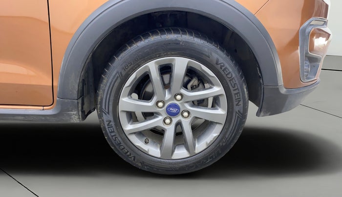 2018 Ford FREESTYLE TITANIUM 1.2 PETROL, Petrol, Manual, 88,346 km, Right Front Wheel