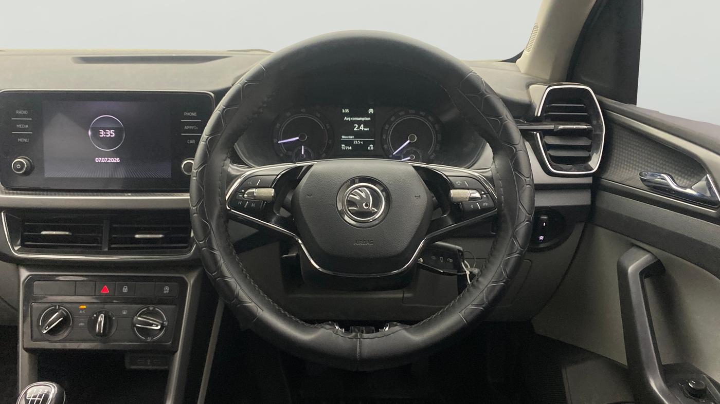 2022 Skoda KUSHAQ AMBITION CLASSIC 1.0L TSI MT, Petrol, Manual, 97,794 km, Steering Wheel Close Up