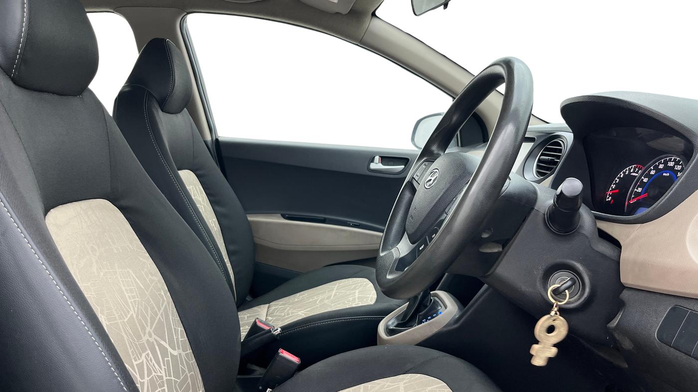 2017 Hyundai Grand i10 SPORTZ (O) AT 1.2 KAPPA VTVT, Petrol, Automatic, 67,332 km, Right Side Front Door Cabin
