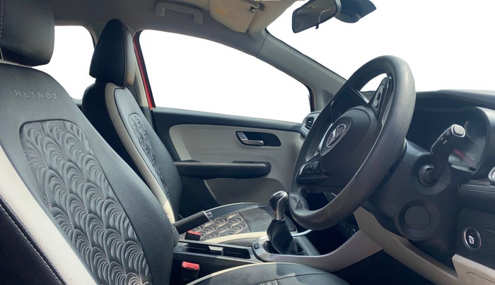 2021 Tata ALTROZ XZ DIESEL, Diesel, Manual, 66,939 km, Right Side Front Door Cabin