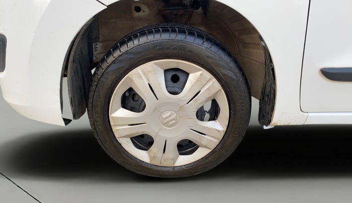 2014 Maruti Wagon R 1.0 VXI, Petrol, Manual, 38,105 km, Left Front Wheel