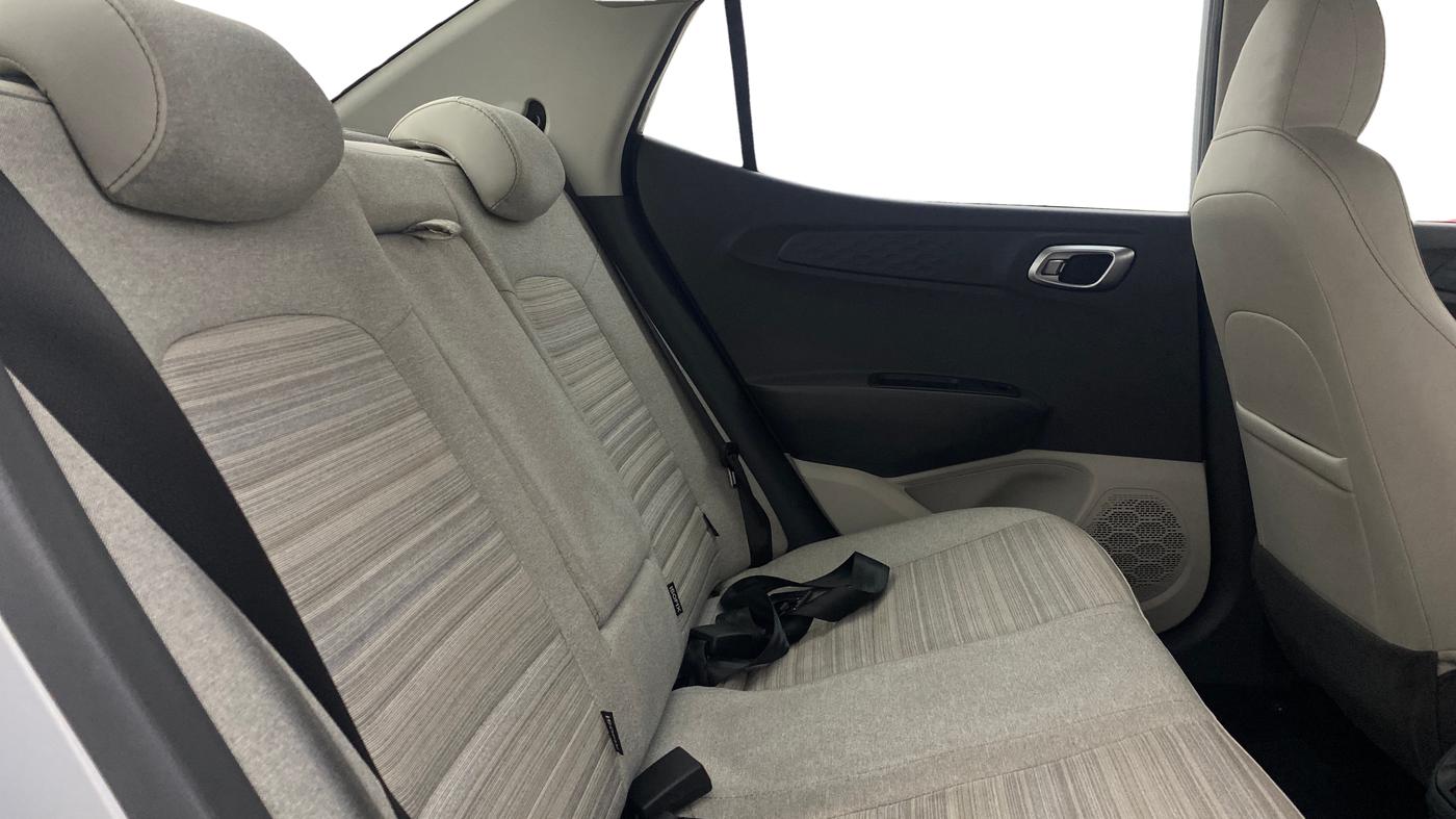 2022 Hyundai AURA SX 1.2, Petrol, Manual, 31,065 km, Right Side Rear Door Cabin