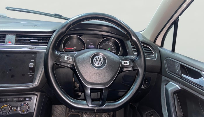 2019 Volkswagen TIGUAN HIGHLINE TDI AT, Diesel, Automatic, 1,21,122 km, Steering Wheel Close Up