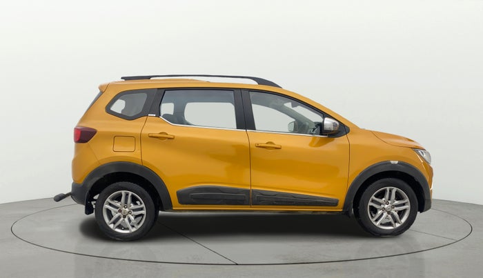 2021 Renault TRIBER RXZ, Petrol, Manual, 40,007 km, Right Side View