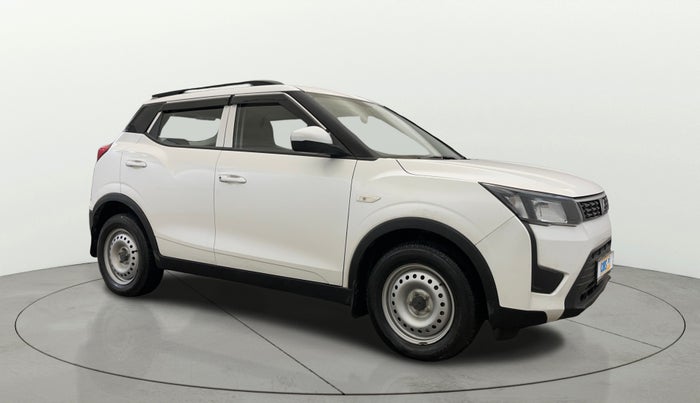2023 Mahindra XUV300 W4 1.2 PETROL, Petrol, Manual, 35,728 km, SRP