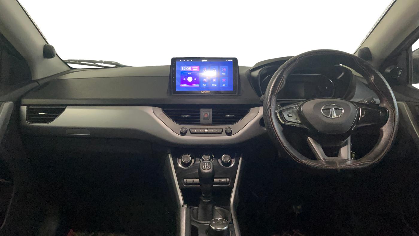 2022 Tata NEXON XM SUNROOF PETROL, Petrol, Manual, 22,474 km, Dashboard