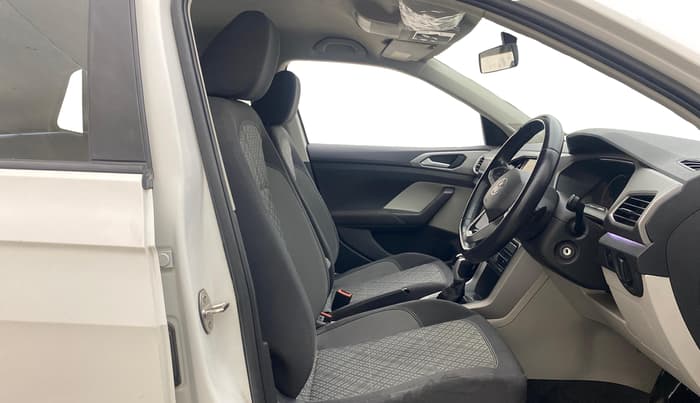 2021 Volkswagen TAIGUN HIGHLINE 1.0 TSI AT, Petrol, Automatic, 76,201 km, Right Side Front Door Cabin