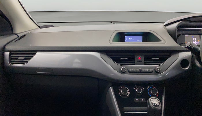 2022 Tata NEXON XM PETROL, Petrol, Manual, 10,355 km, Air Conditioner