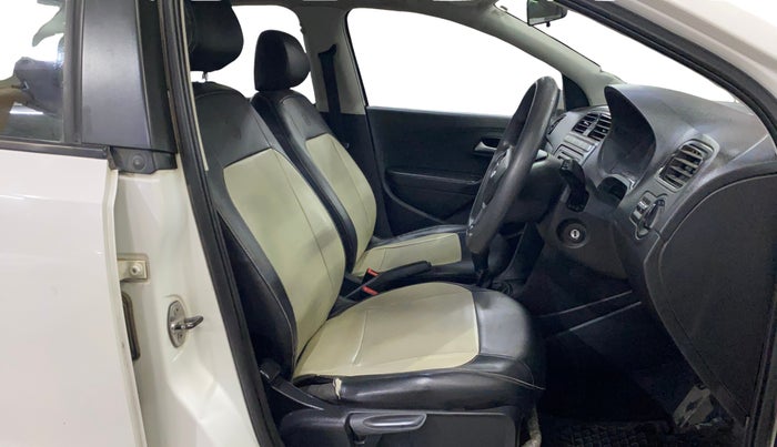 2018 Volkswagen Ameo COMFORTLINE 1.0L, Petrol, Manual, 1,06,101 km, Right Side Front Door Cabin