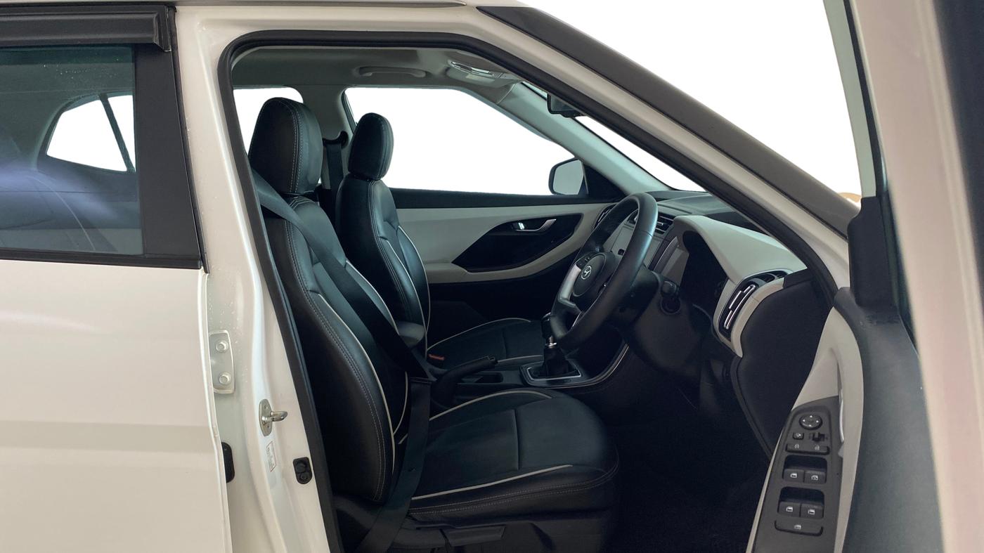 2022 Hyundai Creta SX 1.5 PETROL, Petrol, Manual, 28,589 km, Right Side Front Door Cabin