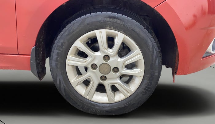 2018 Tata Tiago XZA PETROL, Petrol, Automatic, 90,612 km, Right Front Wheel