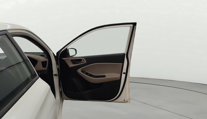 2017 Hyundai Elite i20 SPORTZ 1.2, CNG, Manual, 73,687 km, RHS Front Door