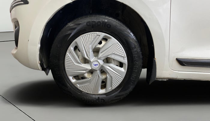 2020 Maruti Swift LXI, CNG, Manual, 94,918 km, Left Front Wheel