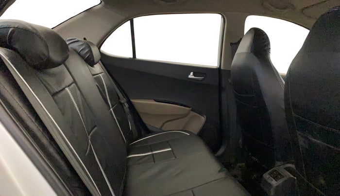 2015 Hyundai Xcent S 1.2, Petrol, Manual, 18,297 km, Right Side Rear Door Cabin