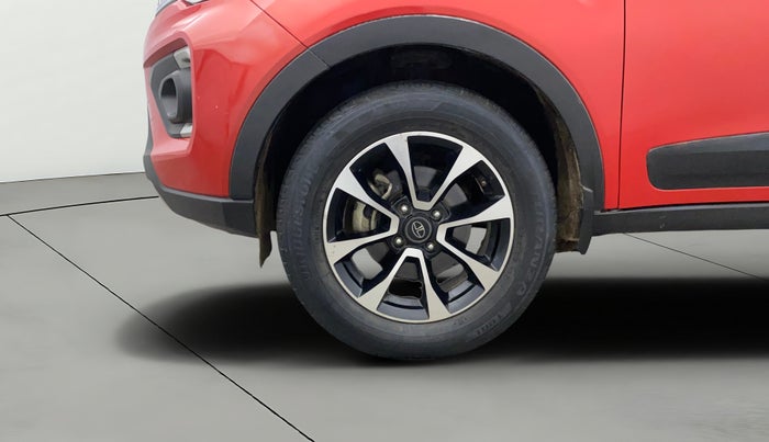 2021 Tata NEXON XZA PLUS DIESEL, Diesel, Automatic, 65,734 km, Left Front Wheel