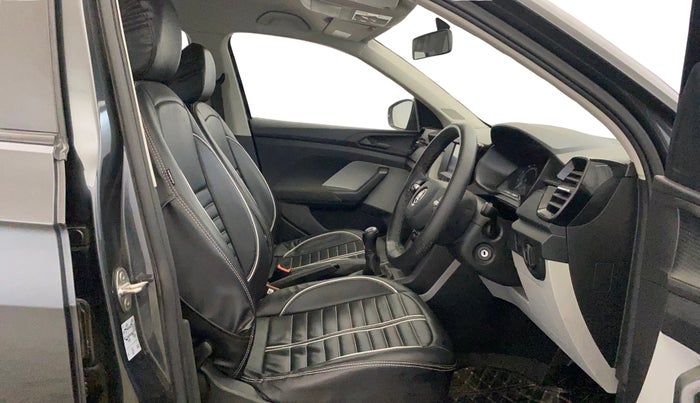 2025 Skoda KUSHAQ ACTIVE 1.0L TSI MT, Petrol, Manual, 20,557 km, Right Side Front Door Cabin