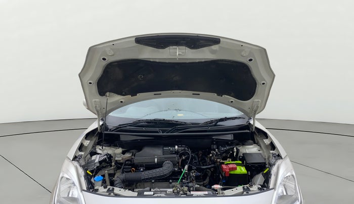 2023 Maruti Swift VXI CNG, CNG, Manual, 71,871 km, Open Bonet