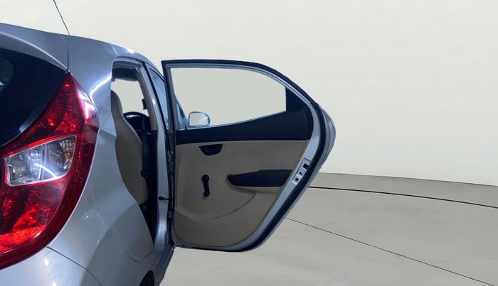 2017 Hyundai Eon ERA +, Petrol, Manual, 11,320 km, RHS Rear Door