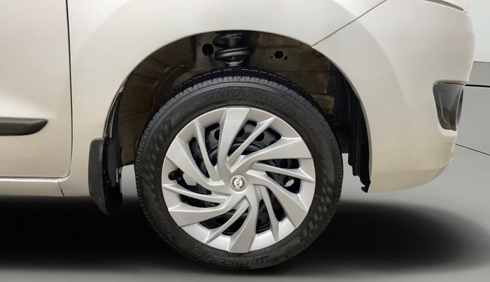 2015 Maruti Wagon R 1.0 VXI, Petrol, Manual, 46,095 km, Right Front Wheel