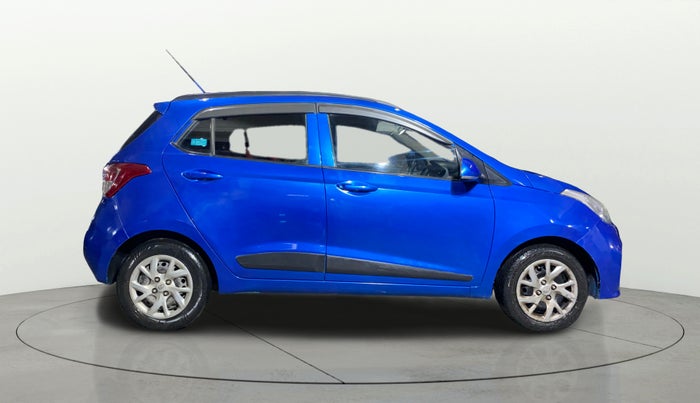 2017 Hyundai Grand i10 SPORTZ (O) 1.2 KAPPA VTVT, Petrol, Manual, 73,145 km, Right Side View