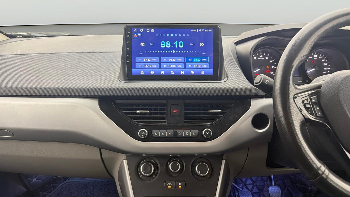 2018 Tata NEXON XM PETROL, Petrol, Manual, 43,767 km, Air Conditioner
