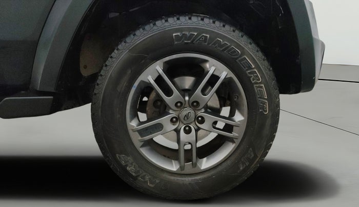 2022 Mahindra Thar LX HT PETROL 4WD MT, Petrol, Manual, 12,091 km, Right Front Wheel