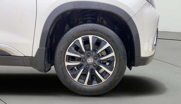 2022 Toyota URBAN CRUISER PREMIUM GRADE AT, Petrol, Automatic, 34,033 km, Right Front Wheel