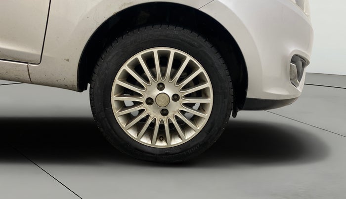 2014 Tata Zest XMS PETROL, Petrol, Manual, 42,931 km, Right Front Wheel