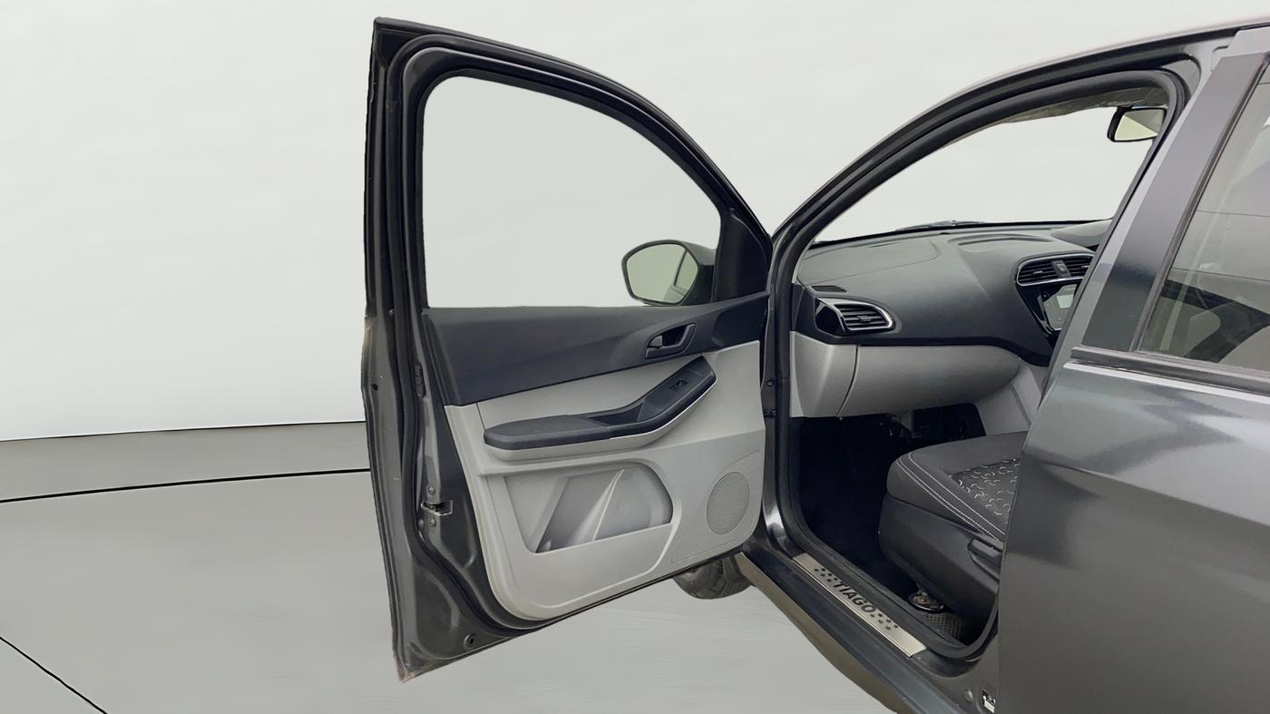 2022 Tata Tiago XT PETROL, Petrol, Manual, 63,269 km, LHS Front Door