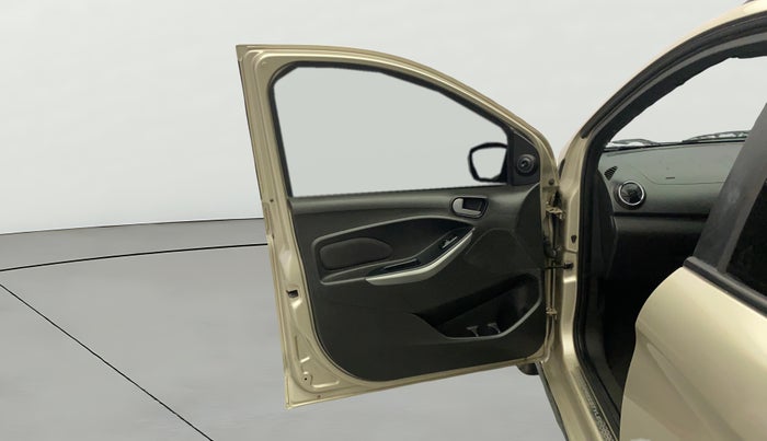 2019 Ford FREESTYLE TREND PLUS 1.2 PETROL, Petrol, Manual, 92,867 km, LHS Front Door