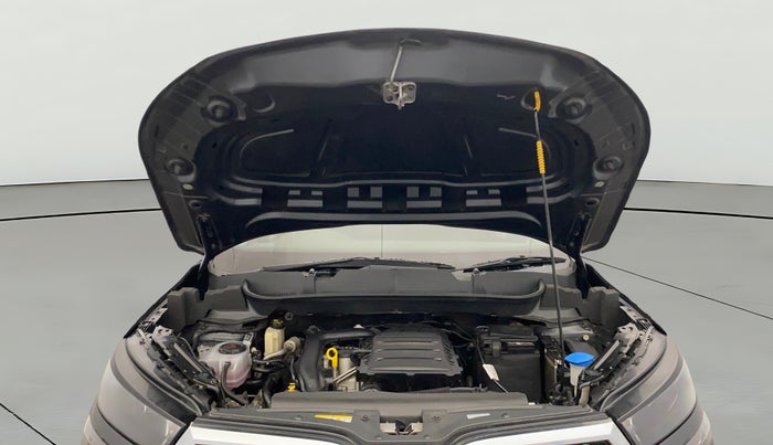 2025 Skoda KUSHAQ ACTIVE 1.0L TSI MT, Petrol, Manual, 33,755 km, Open Bonet