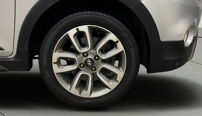 2016 Hyundai i20 Active 1.2 SX, Petrol, Manual, 45,274 km, Right Front Wheel