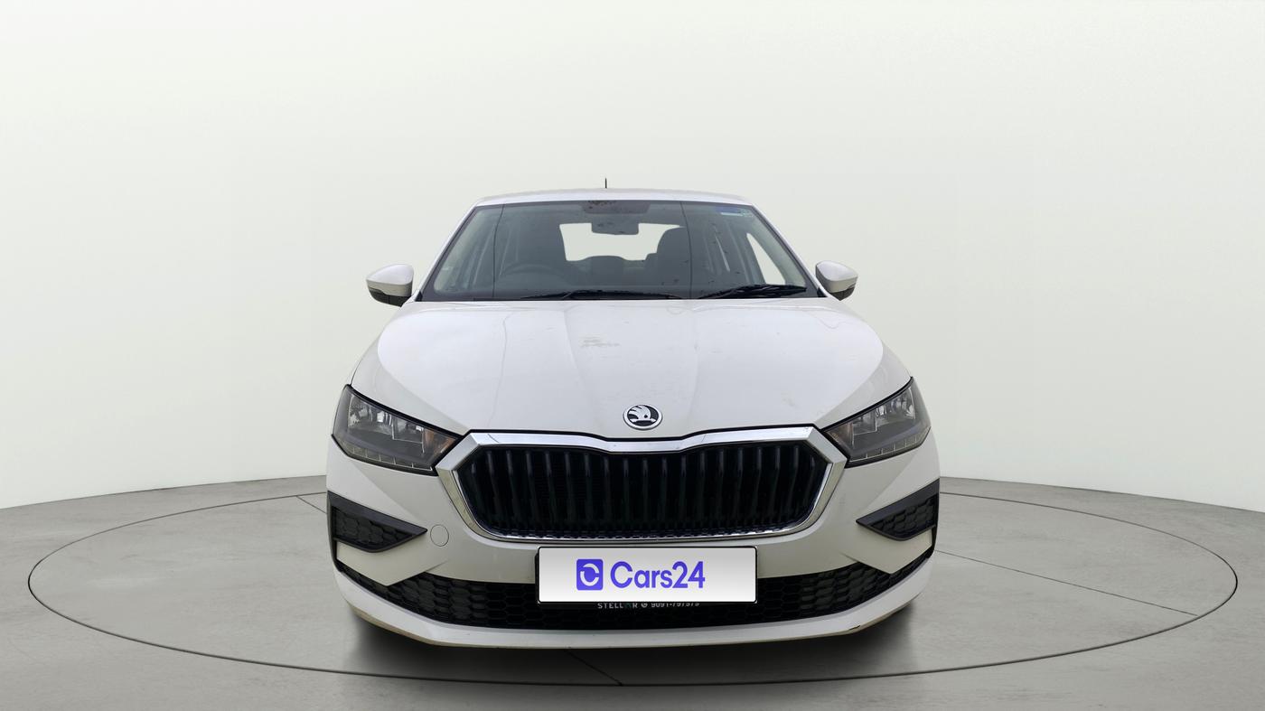 2024 Skoda SLAVIA ACTIVE 1.0L TSI MT, Petrol, Manual, 32,819 km, Front