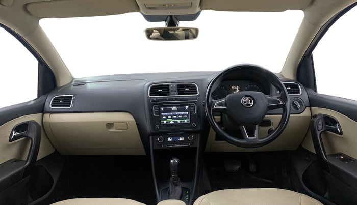 2016 Skoda Rapid STYLE 1.6 MPI AT, Petrol, Automatic, 61,090 km, Dashboard