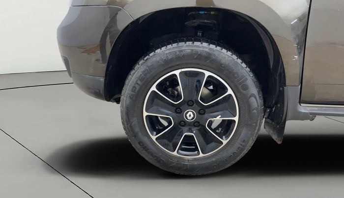 2019 Renault Duster RXS PETROL, Petrol, Manual, 32,006 km, Left Front Wheel