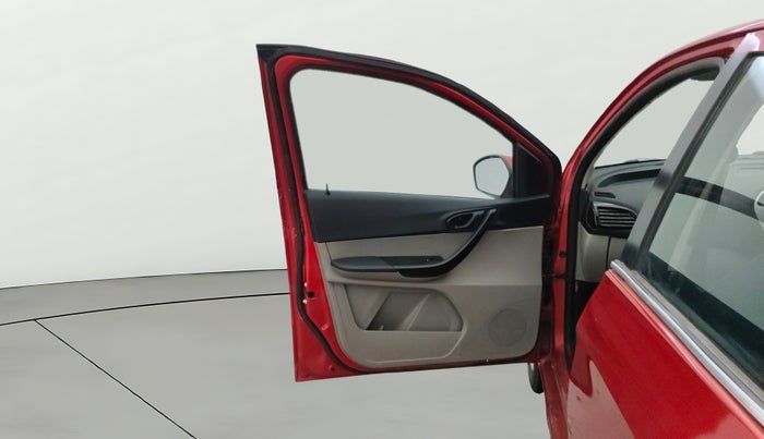 2016 Tata Tiago XT PETROL, Petrol, Manual, 63,274 km, LHS Front Door