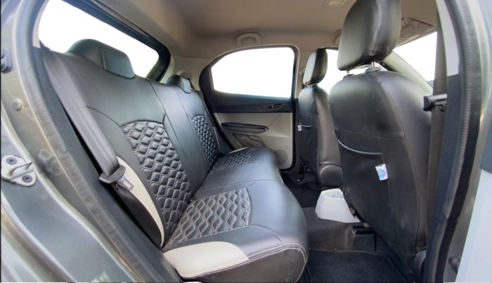 2023 Tata Tiago XT (O) PETROL, Petrol, Manual, 21,677 km, Right Side Rear Door Cabin