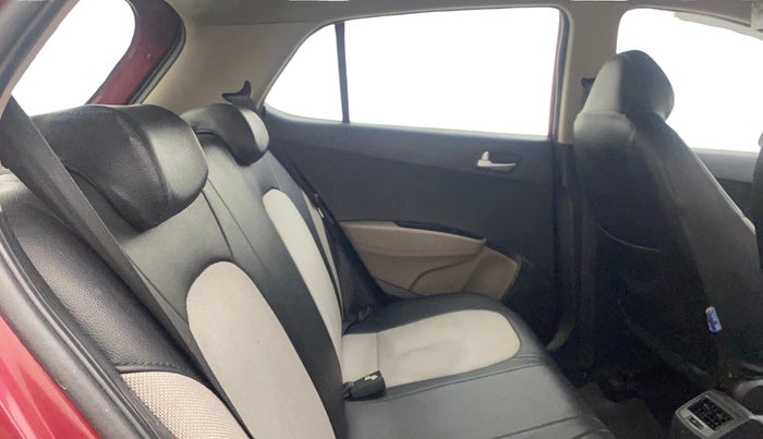 2015 Hyundai Grand i10 ASTA AT 1.2 KAPPA VTVT, Petrol, Automatic, 50,222 km, Right Side Rear Door Cabin