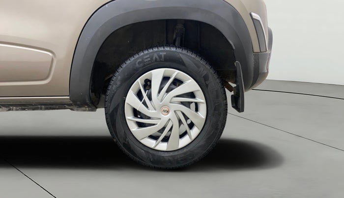 2017 Renault Kwid RXT 1.0 AMT, Petrol, Automatic, 74,010 km, Left Rear Wheel