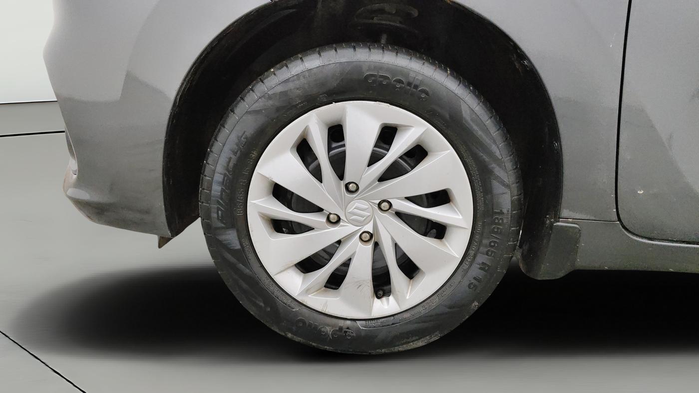 2022 Maruti Baleno DELTA PETROL 1.2, Petrol, Manual, 27,118 km, Left Front Wheel