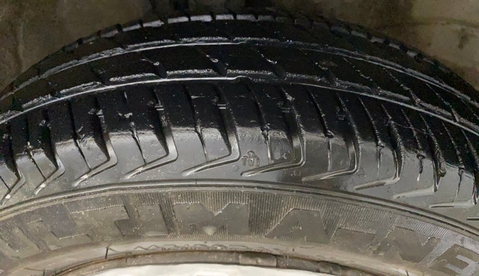 2015 Maruti Wagon R 1.0 LXI CNG, CNG, Manual, 78,270 km, Right Front Tyre Tread