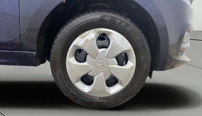 2022 Tata TIGOR XZ CNG, CNG, Manual, 60,805 km, Right Front Wheel