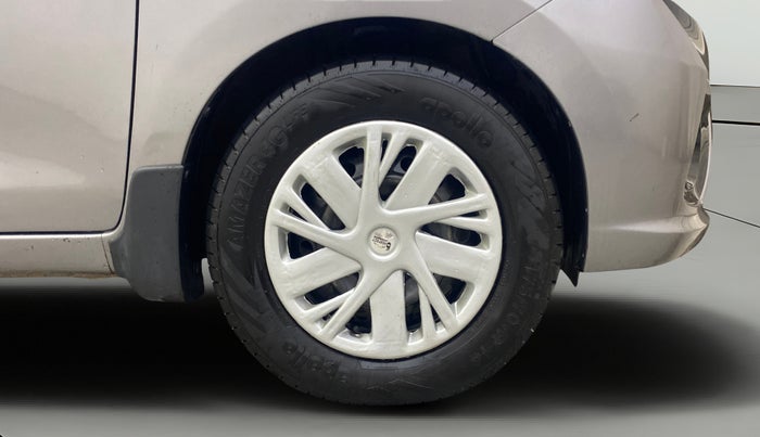 2015 Maruti Celerio VXI, Petrol, Manual, 91,262 km, Right Front Wheel