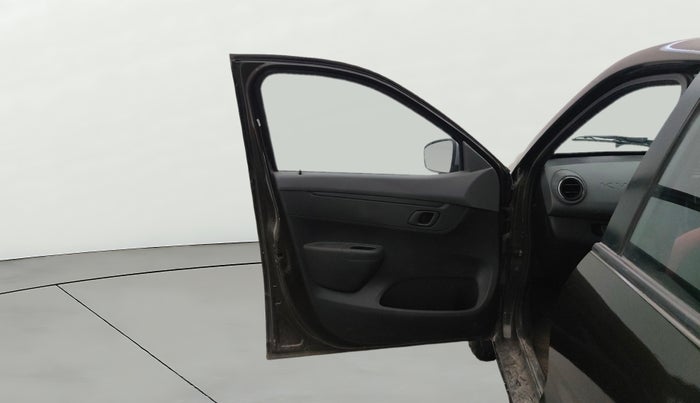 2022 Renault Kwid RXT 1.0 (O), Petrol, Manual, 38,311 km, LHS Front Door