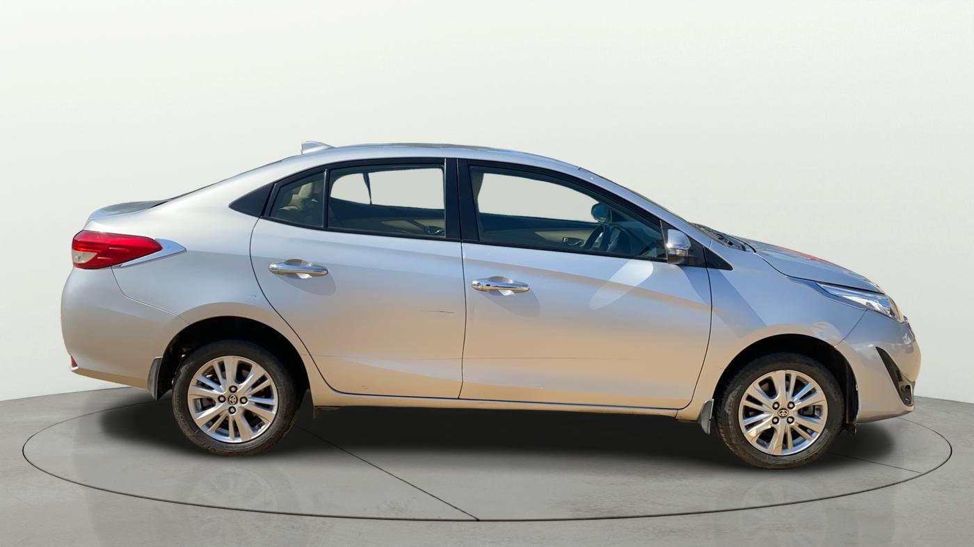 2018 Toyota YARIS VX CVT, Petrol, Automatic, 66,129 km, Right Side View